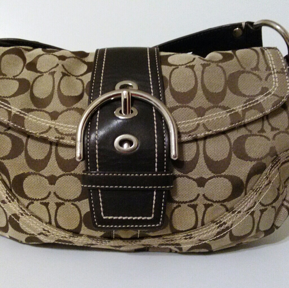 COACH HANDBAG